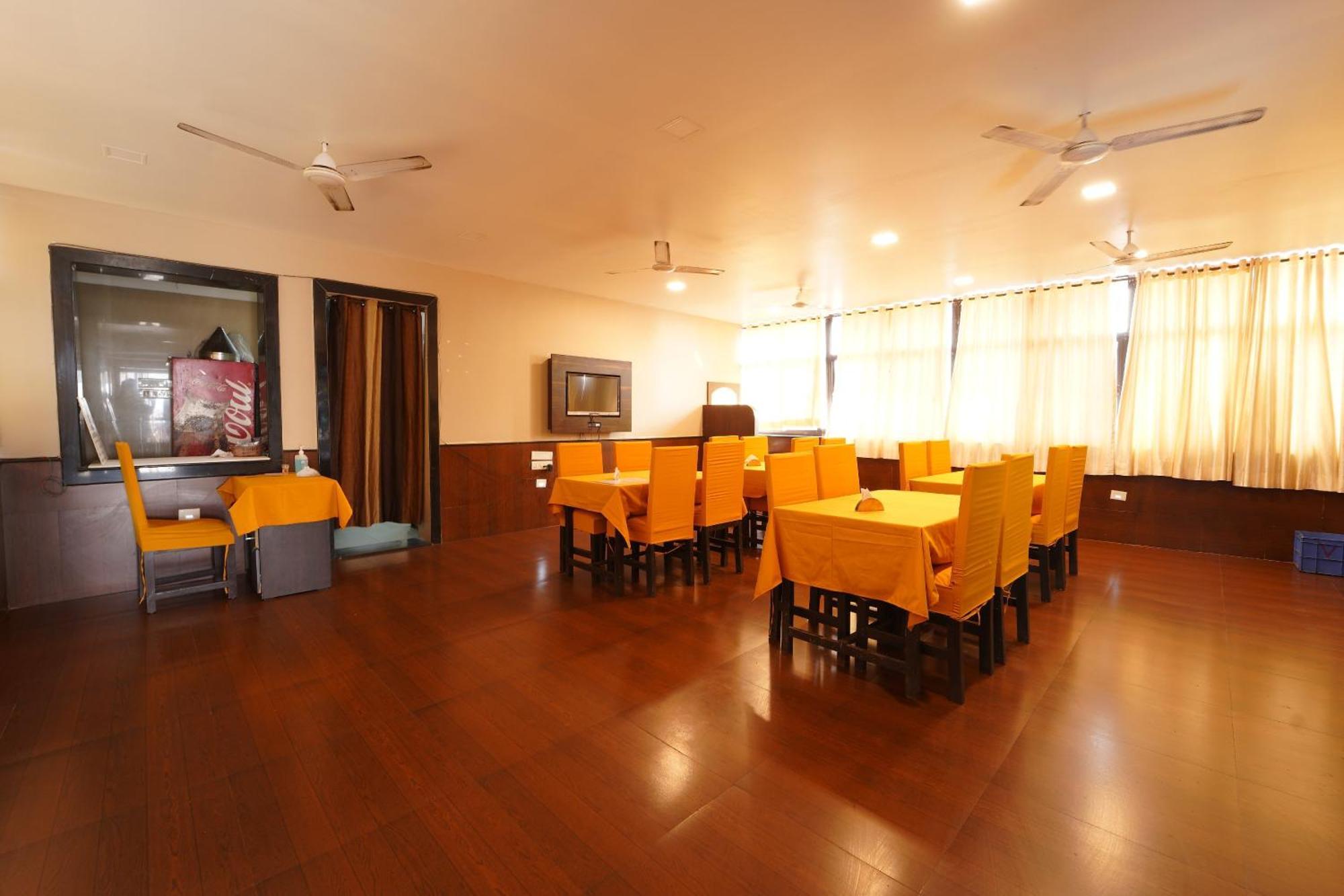 Fabhotel Ocean View Apartment - Nr Dabolim Airport Gamle Goa Eksteriør bilde